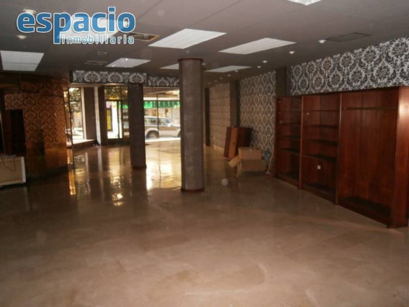 Erhverv til leje i Ponferrada - € 1.200 (Ref: 2023826)