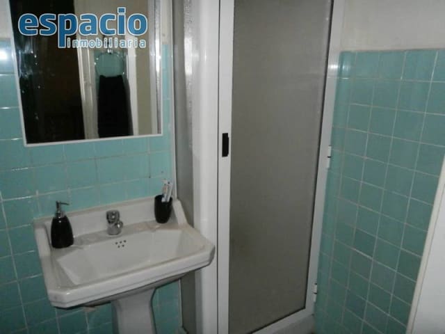 2 slaapkamer Flat te koop in Ponferrada - € 53.000 (Ref: 2156394)
