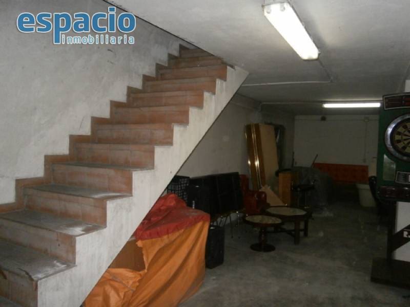 Erhverv til leje i Ponferrada - € 1.000 (Ref: 2156403)