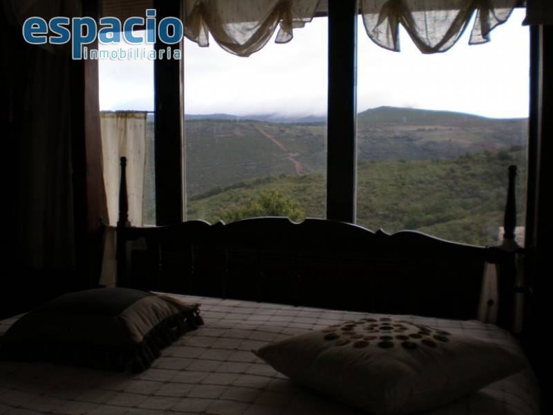 3 soveværelse Villa til salg i Molinaseca med swimmingpool - € 260.000 (Ref: 2156476)