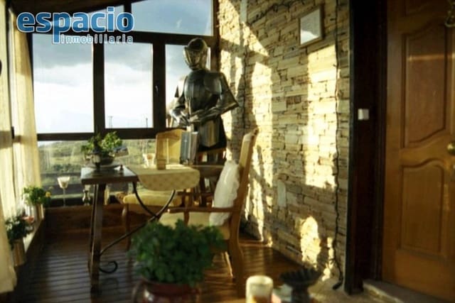 3 chambre Villa/Maison à vendre à Molinaseca avec piscine - 260 000 € (Ref: 2156476)