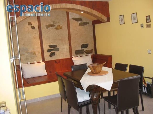 3 chambre Villa/Maison à vendre à Molinaseca avec piscine - 260 000 € (Ref: 2156476)