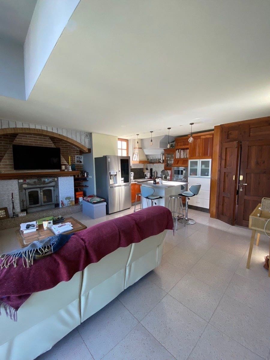 3 soveværelse Villa til salg i Molinaseca med swimmingpool - € 260.000 (Ref: 2156476)