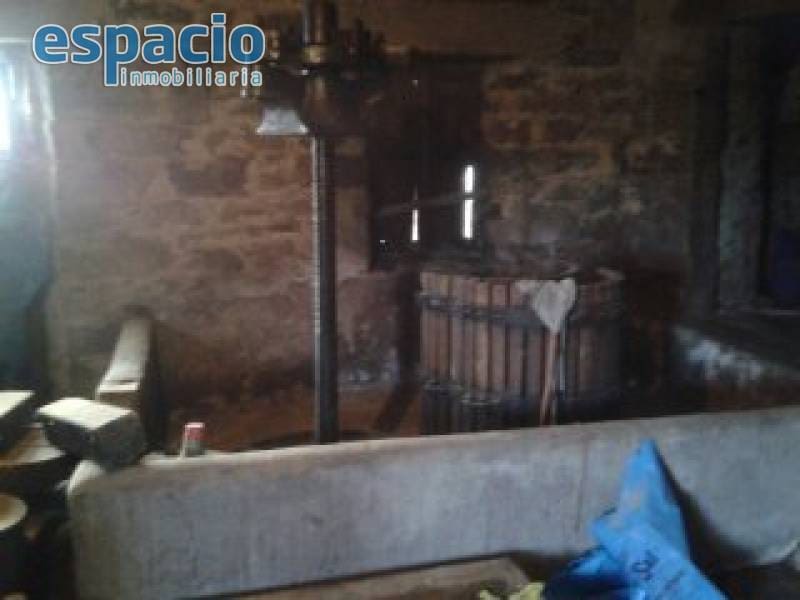 4 soveværelse Finca/Landehus til salg i Fabero - € 38.000 (Ref: 2733768)