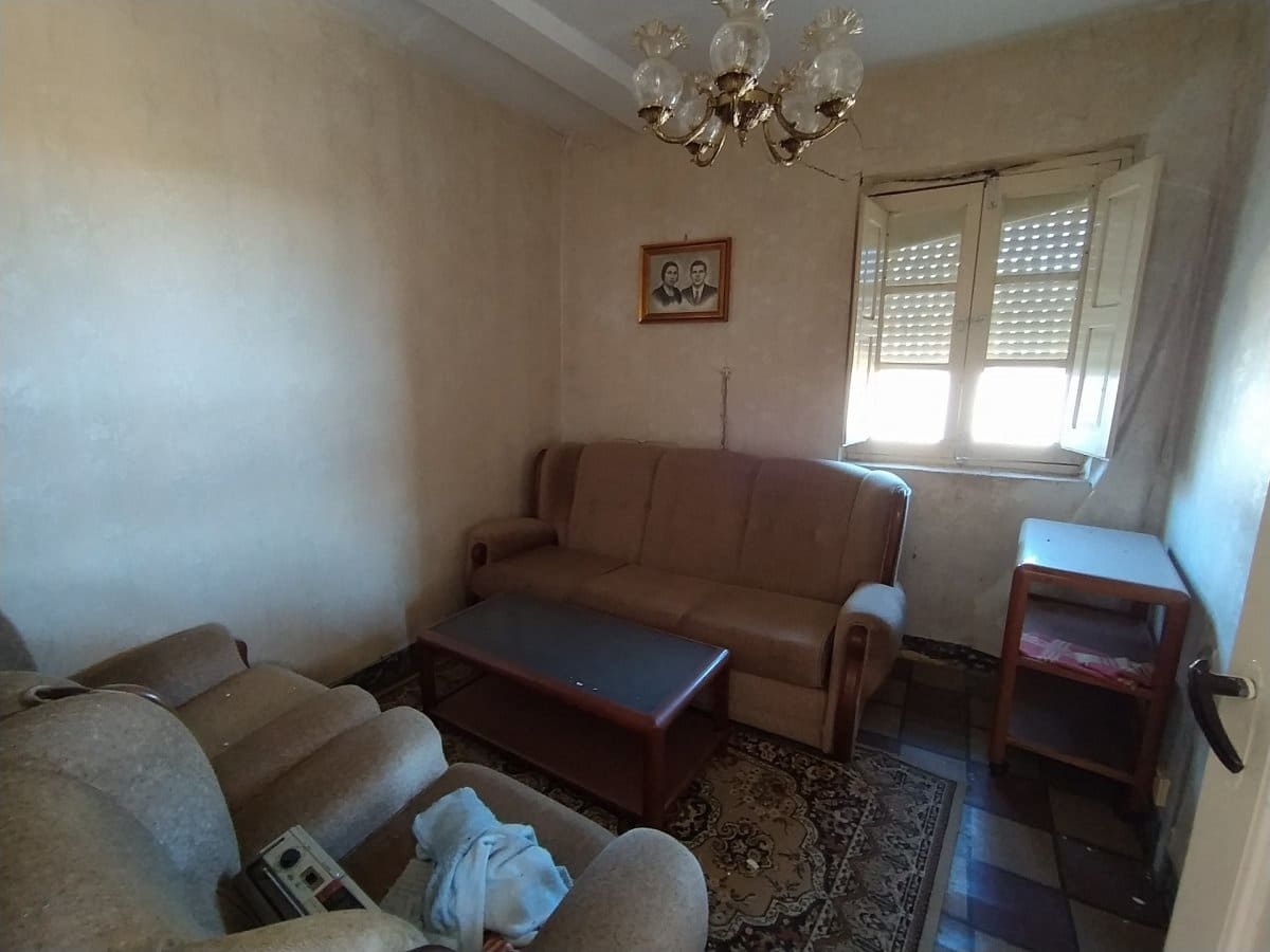 4 soveværelse Finca/Landehus til salg i Fabero - € 38.000 (Ref: 2733768)