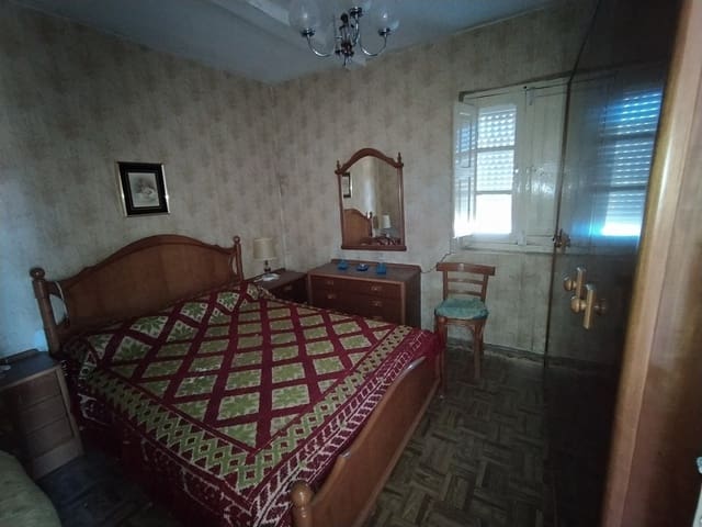 4 soveværelse Finca/Landehus til salg i Fabero - € 38.000 (Ref: 2733768)