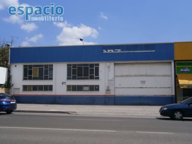 Virksomhed til leje i Columbrianos, Ponferrada - € 1.300 (Ref: 2733782)