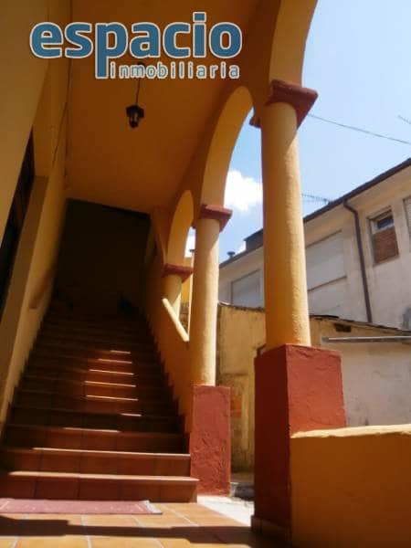 6 soveværelse Villa til salg i Vega de Espinareda med garage - € 180.000 (Ref: 2733784)