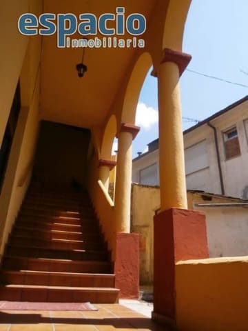 6 slaapkamer Villa te koop in Vega de Espinareda met garage - € 180.000 (Ref: 2733784)