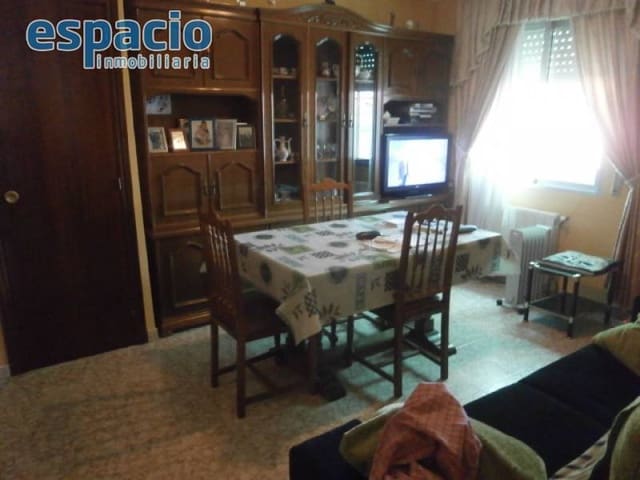 6 slaapkamer Villa te koop in Vega de Espinareda met garage - € 180.000 (Ref: 2733784)