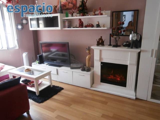 2 soveværelse Lejlighed til salg i Ponferrada - € 70.000 (Ref: 2733814)