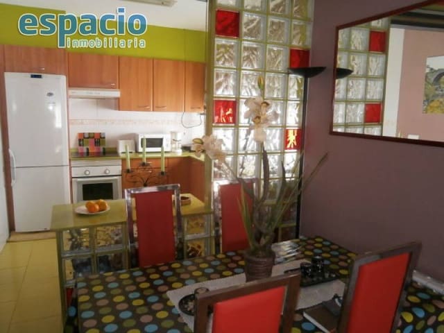 2 soveværelse Lejlighed til salg i Ponferrada - € 70.000 (Ref: 2733814)