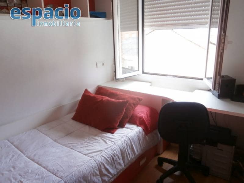 2 soveværelse Lejlighed til salg i Ponferrada - € 70.000 (Ref: 2733814)