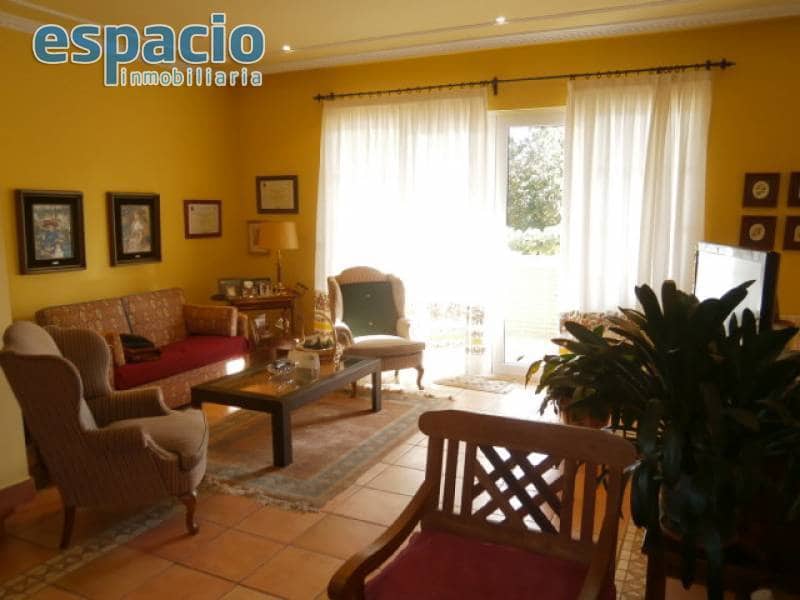 5 soveværelse Villa til salg i Carracedelo med garage - € 460.000 (Ref: 2733832)