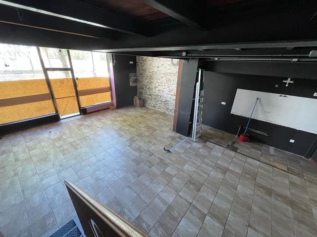 Erhverv til leje i Ponferrada - € 600 (Ref: 2733893)