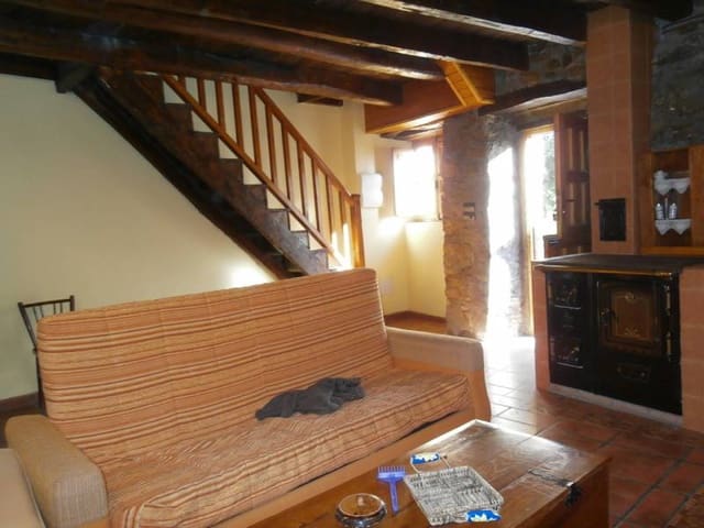 4 chambre Villa/Maison à vendre à Puente de Domingo Flórez - 70 000 € (Ref: 2733895)