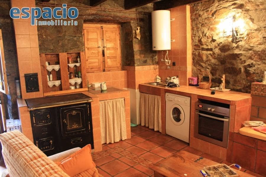 4 soveværelse Villa til salg i Puente de Domingo Florez - € 70.000 (Ref: 2733895)