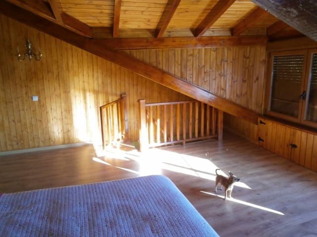 4 chambre Villa/Maison à vendre à Puente de Domingo Flórez - 70 000 € (Ref: 2733895)