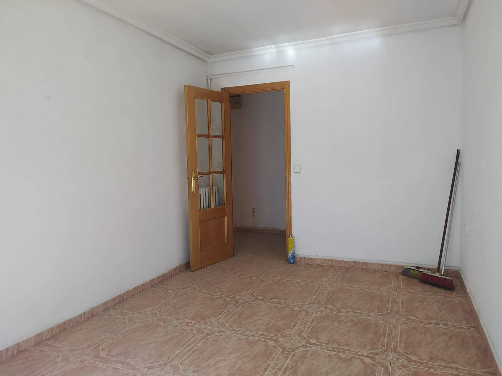 3 soverom Leilighet til salgs i Ponferrada - € 48 000 (Ref: 2733913)
