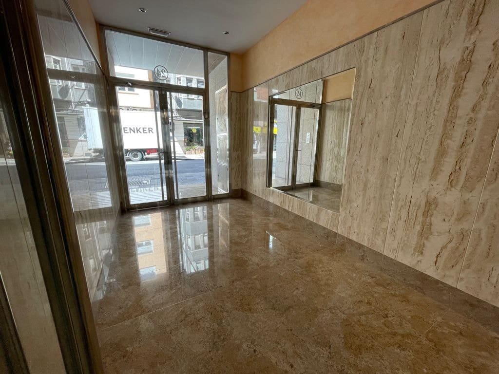 3 soveværelse Lejlighed til salg i Ponferrada - € 190.000 (Ref: 3604423)