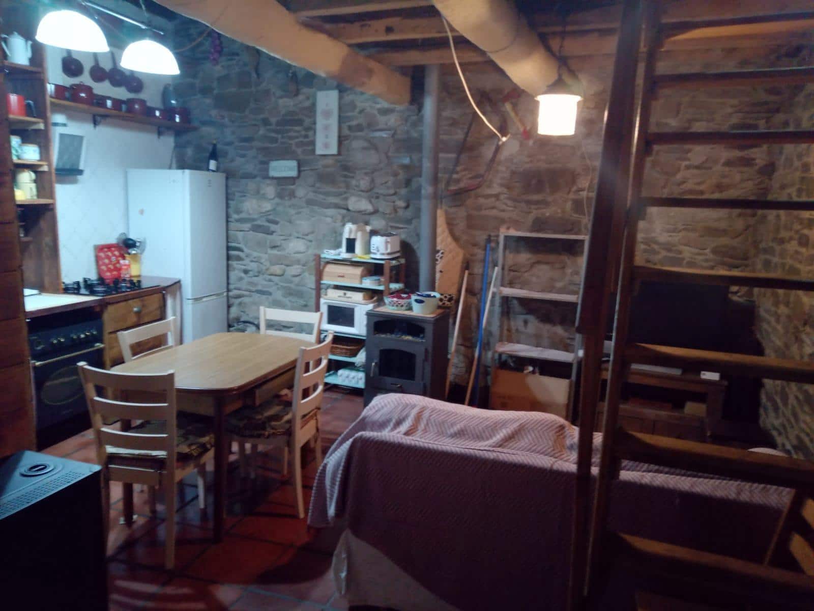 2 soveværelse Byhus til salg i Ponferrada - € 65.000 (Ref: 3604439)