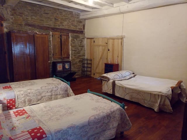 2 soverom Hus til salgs i Ponferrada - € 65 000 (Ref: 3604439)