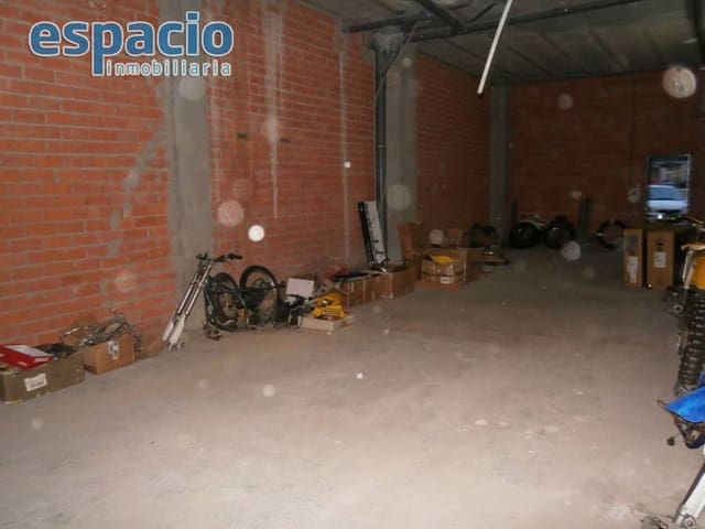 Commercieel te huur in Ponferrada - € 500 (Ref: 3604444)