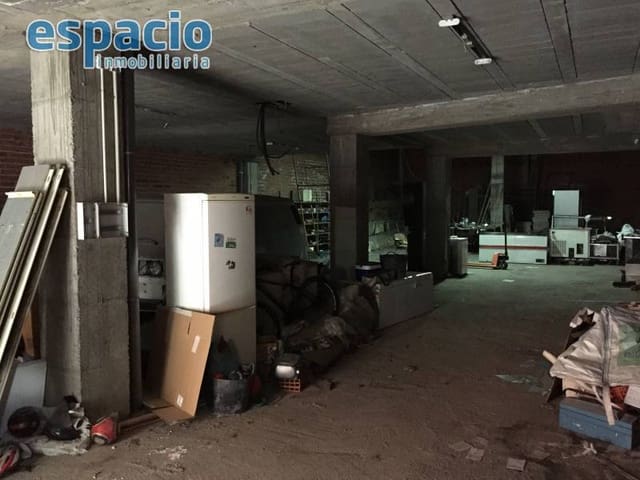 Erhverv til salg i Ponferrada - € 116.000 (Ref: 3604455)