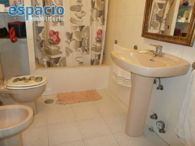 5 slaapkamer Flat te koop in Ponferrada - € 119.000 (Ref: 3604470)