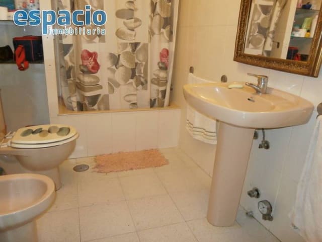 5 soveværelse Lejlighed til salg i Ponferrada - € 119.000 (Ref: 3604470)