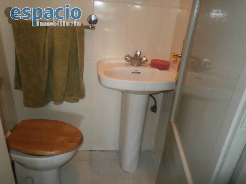 5 slaapkamer Flat te koop in Ponferrada - € 119.000 (Ref: 3604470)