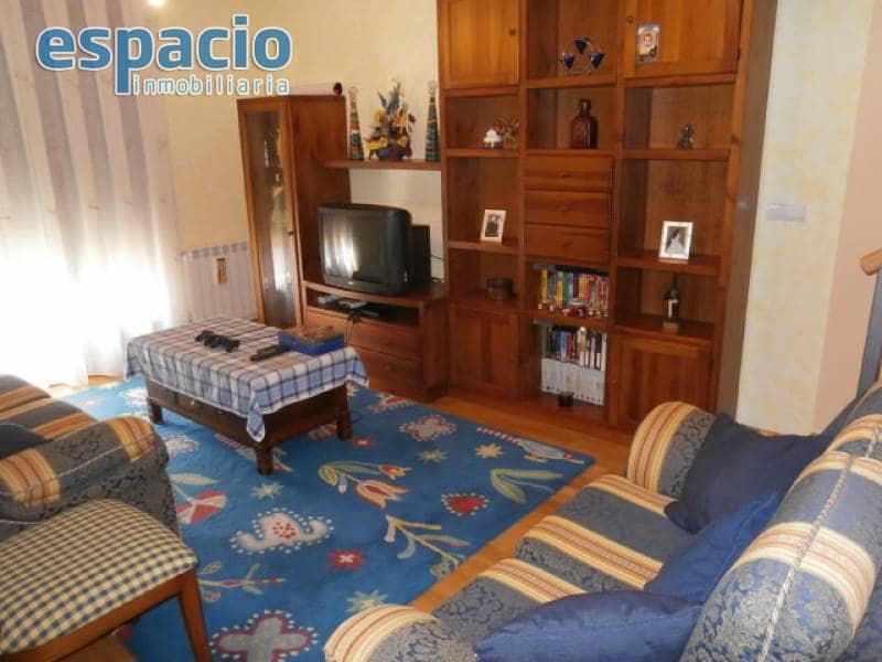 3 bedroom Terraced Villa for sale in Arganza with garage - € 150,000 (Ref: 3604490)