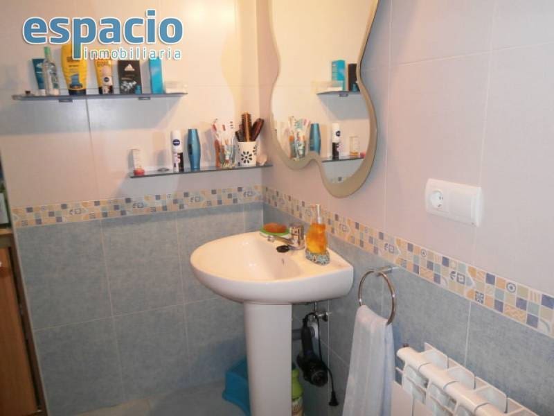 3 bedroom Terraced Villa for sale in Arganza with garage - € 150,000 (Ref: 3604490)