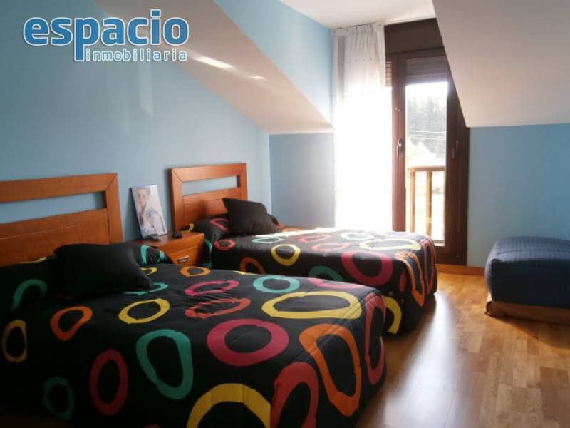 3 bedroom Terraced Villa for sale in Arganza with garage - € 150,000 (Ref: 3604490)