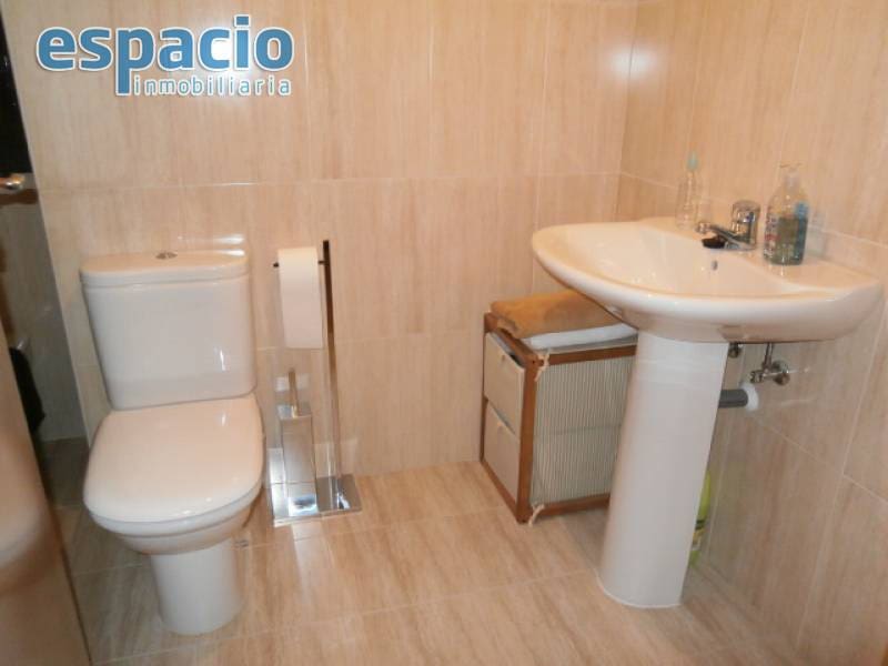 3 bedroom Terraced Villa for sale in Arganza with garage - € 150,000 (Ref: 3604490)