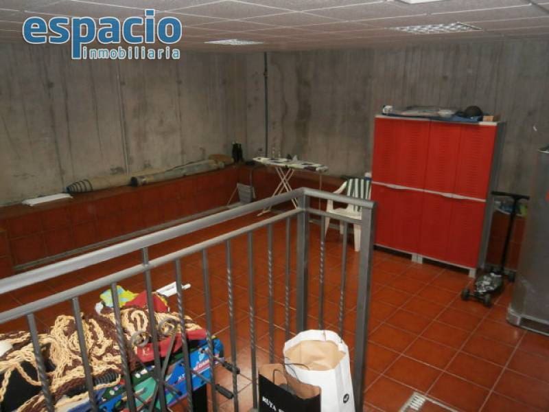 3 bedroom Terraced Villa for sale in Arganza with garage - € 150,000 (Ref: 3604490)