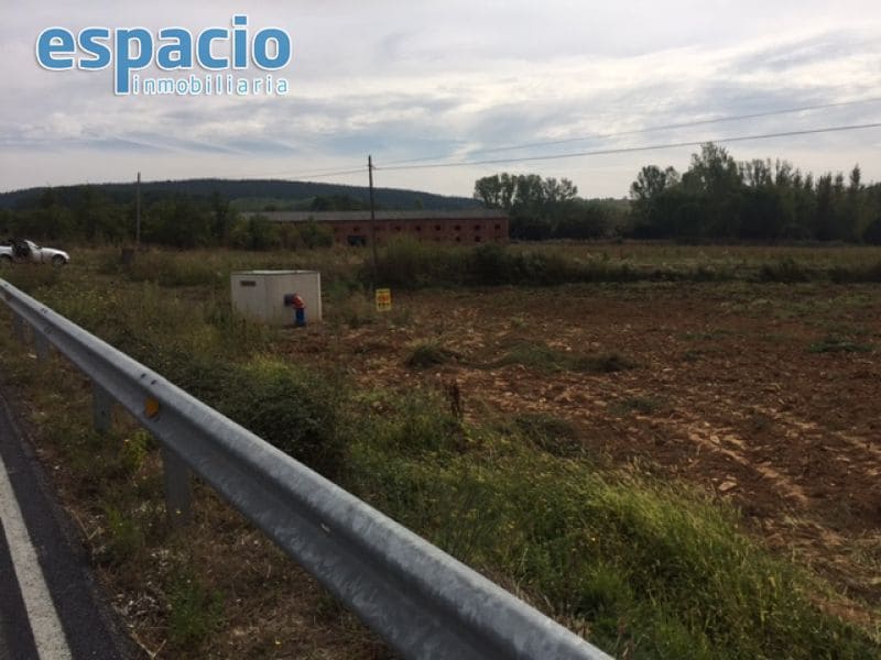 Finca/Country House for sale in Arganza - € 39,500 (Ref: 3604495)