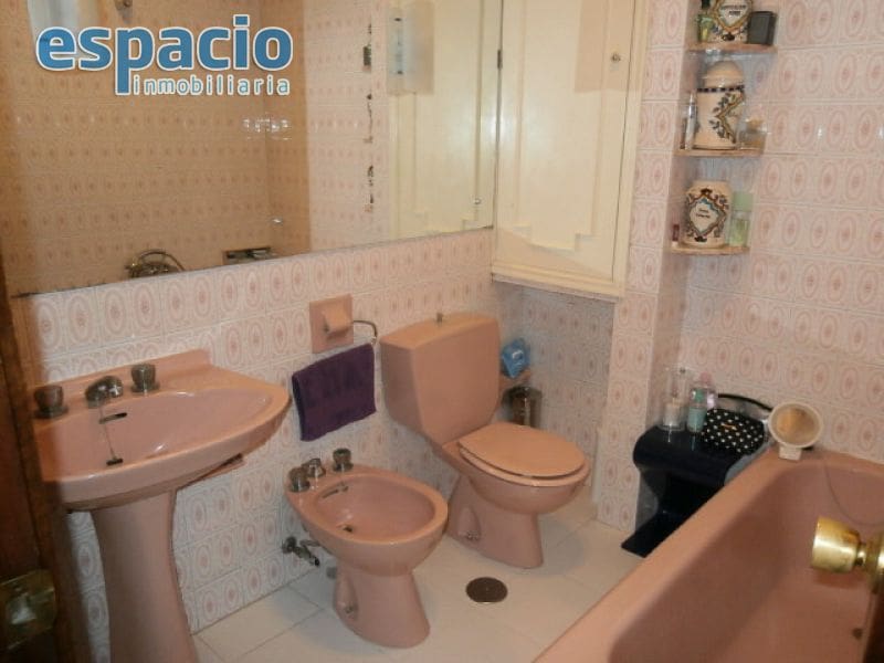 4 bedroom Flat for sale in Ponferrada - € 260,000 (Ref: 3604497)