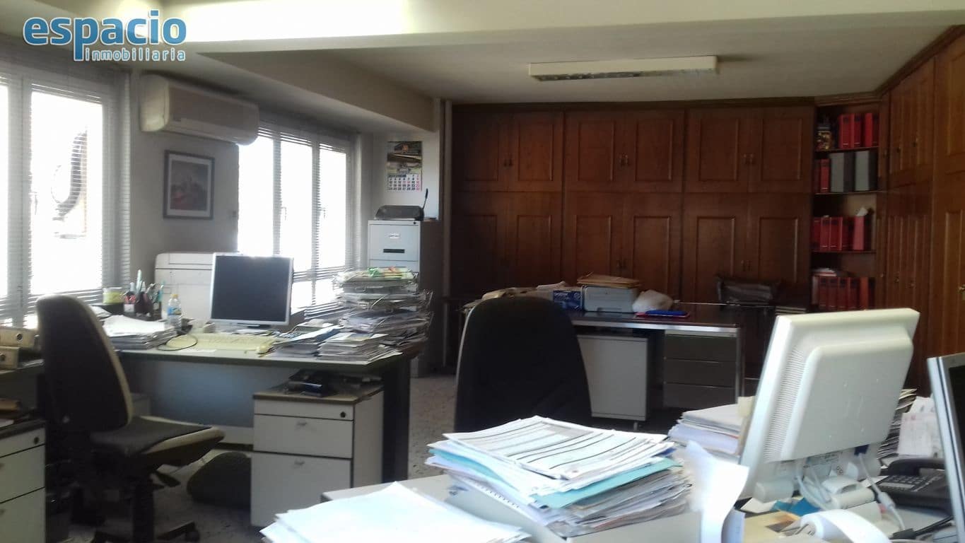 Kontor til leje i Ponferrada - € 600 (Ref: 3604573)