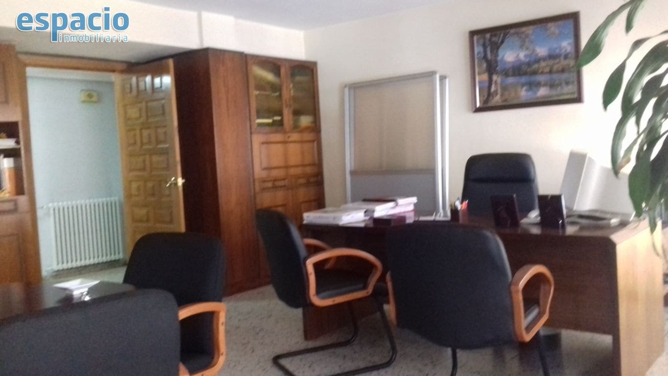 Kontor til leje i Ponferrada - € 600 (Ref: 3604573)