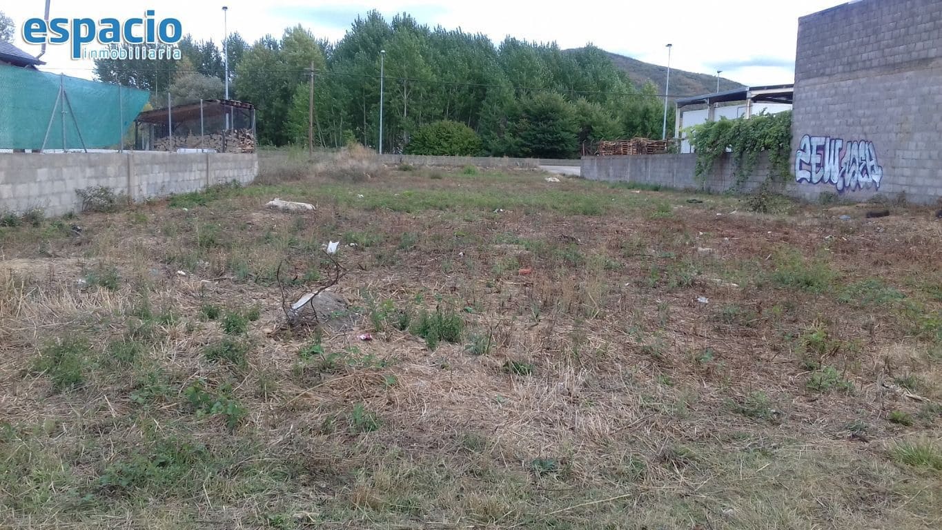 Finca/Country House for sale in San Andres de Montejos - € 45,000 (Ref: 3604608)