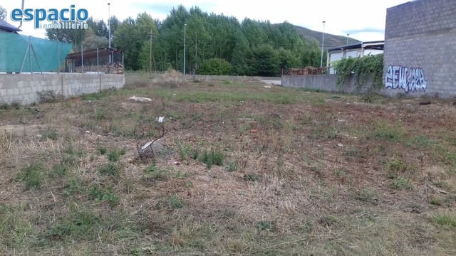 Finca/Landehus til salg i San Andres de Montejos, Ponferrada - € 45.000 (Ref: 3604608)