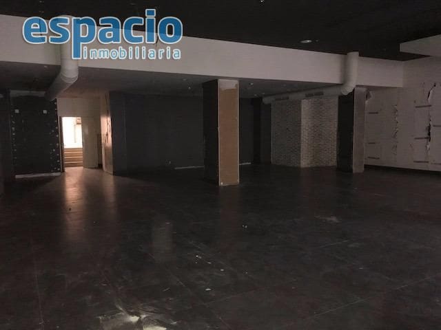 Commercial for rent in Ponferrada - € 4,900 (Ref: 3632943)