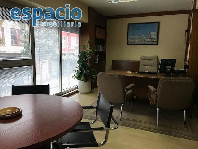 Biuro do wynajęcia w Ponferrada - 390 € (Ref: 3690642)