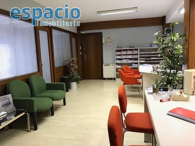 Biuro do wynajęcia w Ponferrada - 390 € (Ref: 3690642)