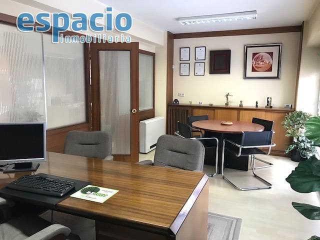 Biuro do wynajęcia w Ponferrada - 390 € (Ref: 3690642)