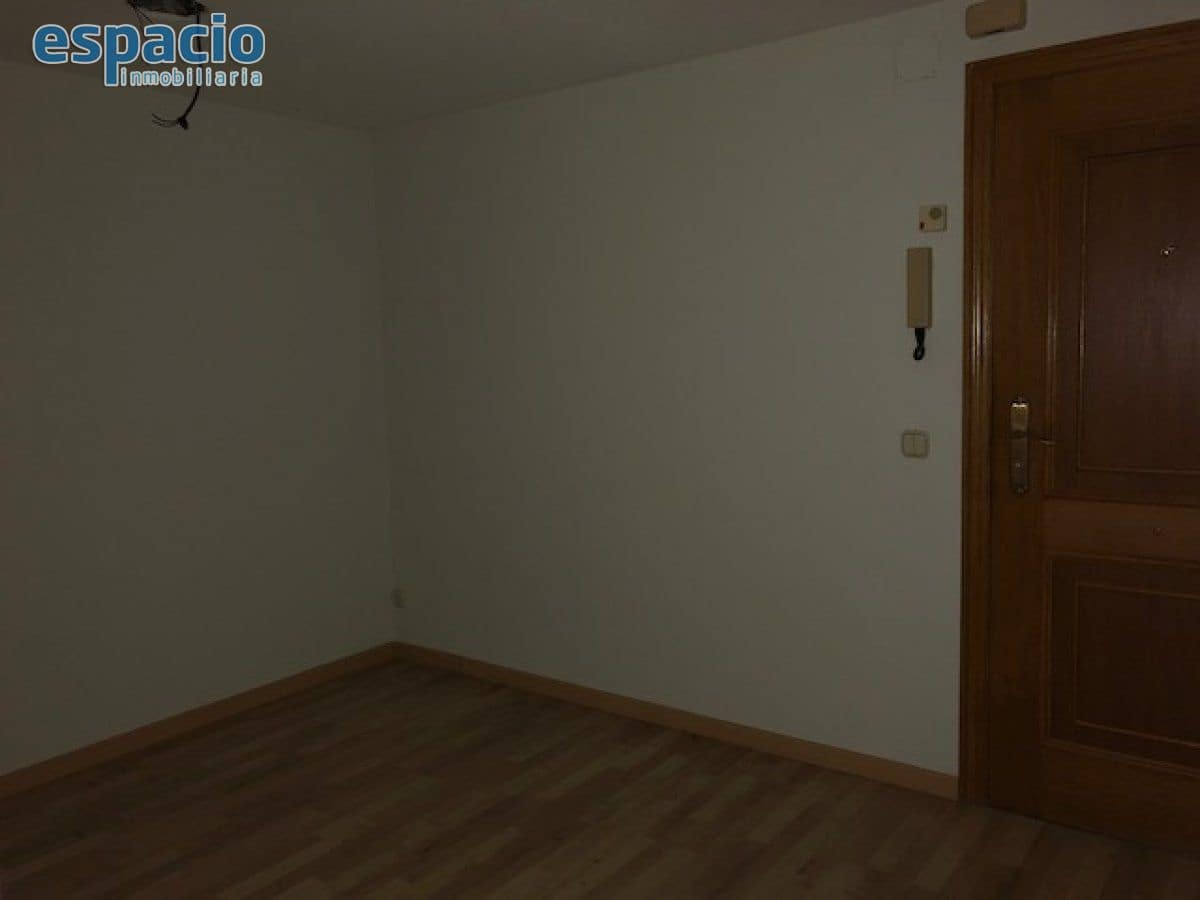 Kantoor te huur in Ponferrada - € 250 (Ref: 3803848)