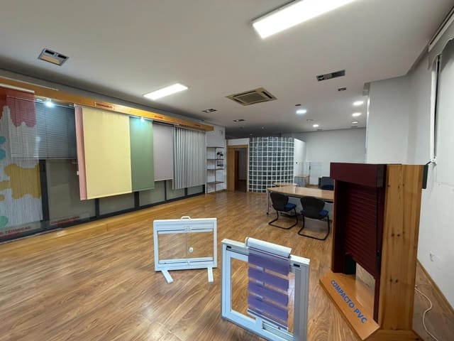 Commercial for rent in Ponferrada - € 600 (Ref: 3988625)