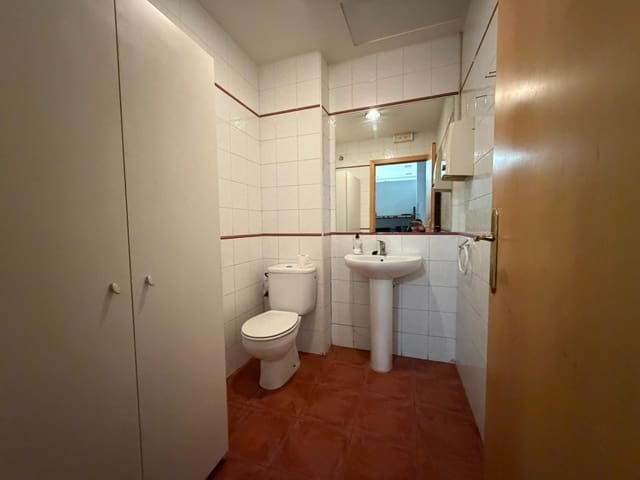 Erhverv til leje i Ponferrada - € 600 (Ref: 3988625)