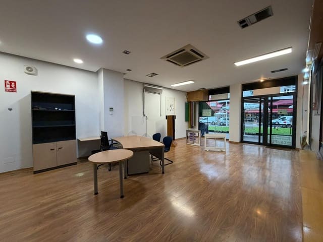 Erhverv til leje i Ponferrada - € 600 (Ref: 3988625)